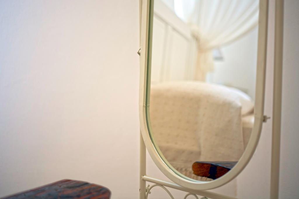 La Vecchia Tabaccheria B&B Ostuni Habitación foto